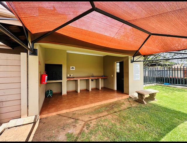2 BEDROOM APARTMENT FOR SALE IN BRENTWOOD PARK